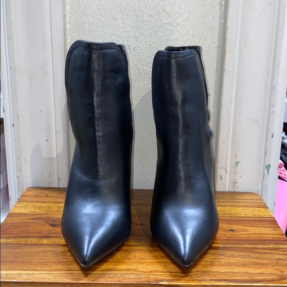 Heel booties